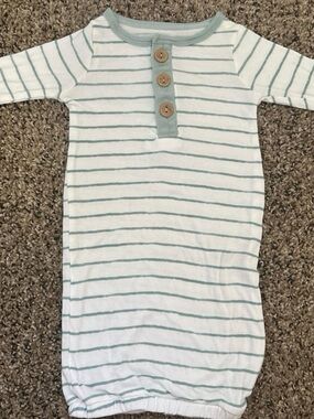 cloud island White and Soft Green Striped Long Sleeve Sleep Gown